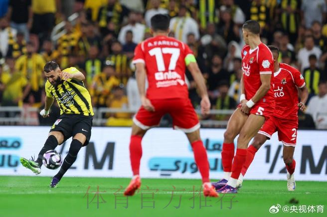 齐达内:本泽马可以出场 德比大战没有热门 齐达内:本泽马可以出场 德比大战没有热门